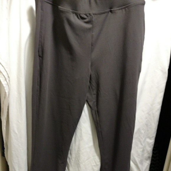 NWT Fabletics Venetia Jogger II SHADOW - Picture 4 of 7